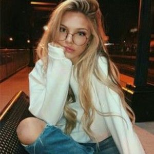 Meet your Posher, Frances